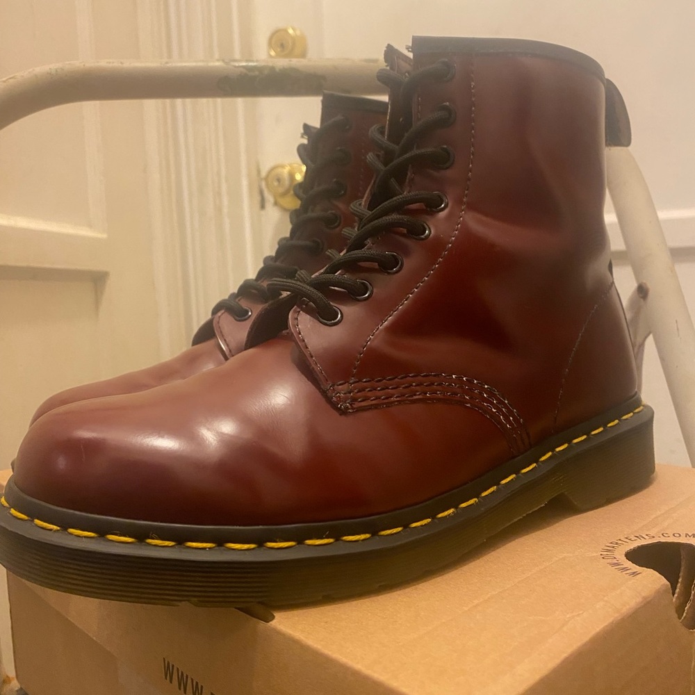 Dr. martens 1460 Cherry Red 
US Women’s 9
US Men’s 8